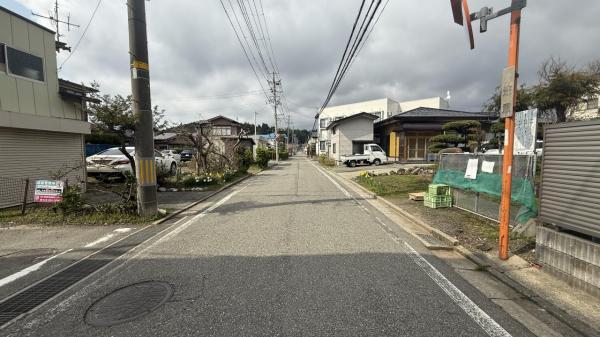 土地 秋田市手形字十七流 JR奥羽本線秋田駅 1,400万円
