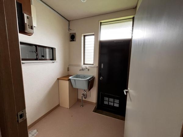 中古戸建 秋田市雄和田草川字本田 JR奥羽本線四ッ小屋駅 880万円
