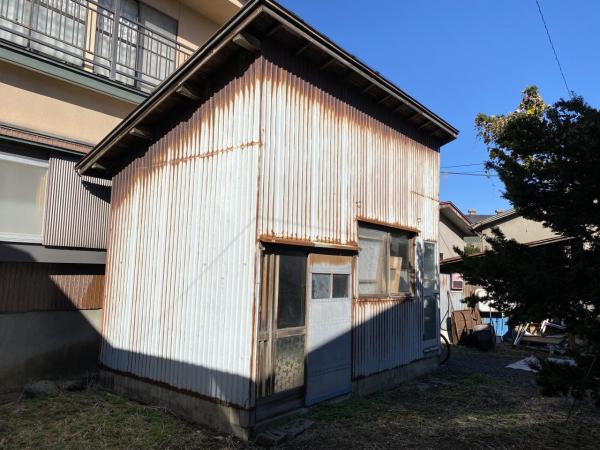 1820　能代市能代町字中川原 収納 