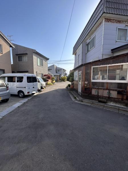 1471　秋田市土崎港相染町字中谷地 前面道路含む現地写真 