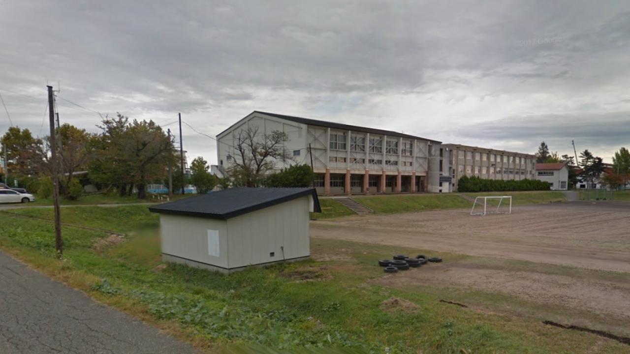 秋田市立秋田西中学校