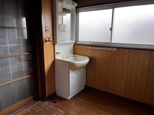 1599　能代市二ツ井町字比井野 洗面台・洗面所 