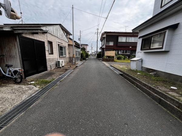 土地 能代市字寿域長根 JR五能線能代駅 228万円