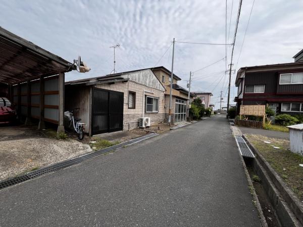 土地 能代市字寿域長根 JR五能線能代駅 228万円