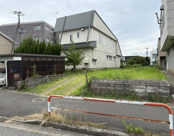 土地 秋田市旭南３丁目 JR羽越本線羽後牛島駅 1,700万円
