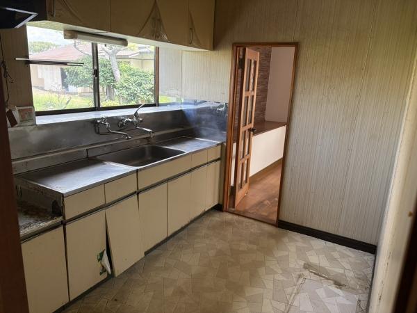 中古戸建 秋田市牛島東１丁目 JR羽越本線羽後牛島駅 550万円
