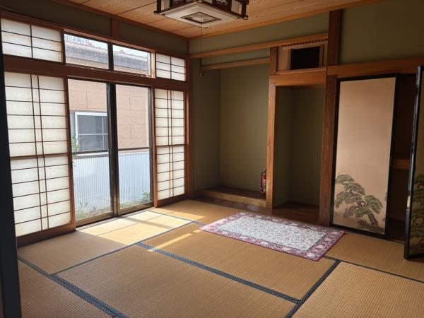 中古戸建 秋田市牛島東１丁目 JR羽越本線羽後牛島駅 550万円