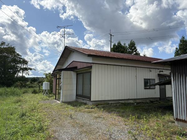 中古戸建 秋田市雄和椿川字鹿野戸 駅 300万円