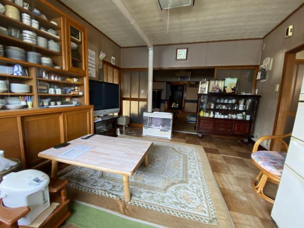 1661　能代市落合字下大野 リビング 