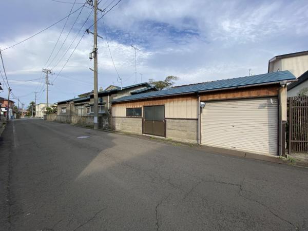 1784　能代市若松町 前面道路含む現地写真 