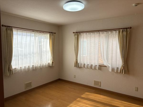 中古戸建 秋田市茨島４丁目 JR羽越本線羽後牛島駅 2,980万円