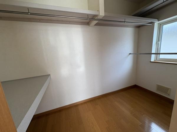 中古戸建 秋田市茨島４丁目 JR羽越本線羽後牛島駅 2,980万円