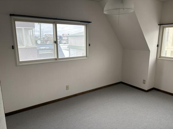 中古戸建 秋田市茨島４丁目 JR羽越本線羽後牛島駅 990万円