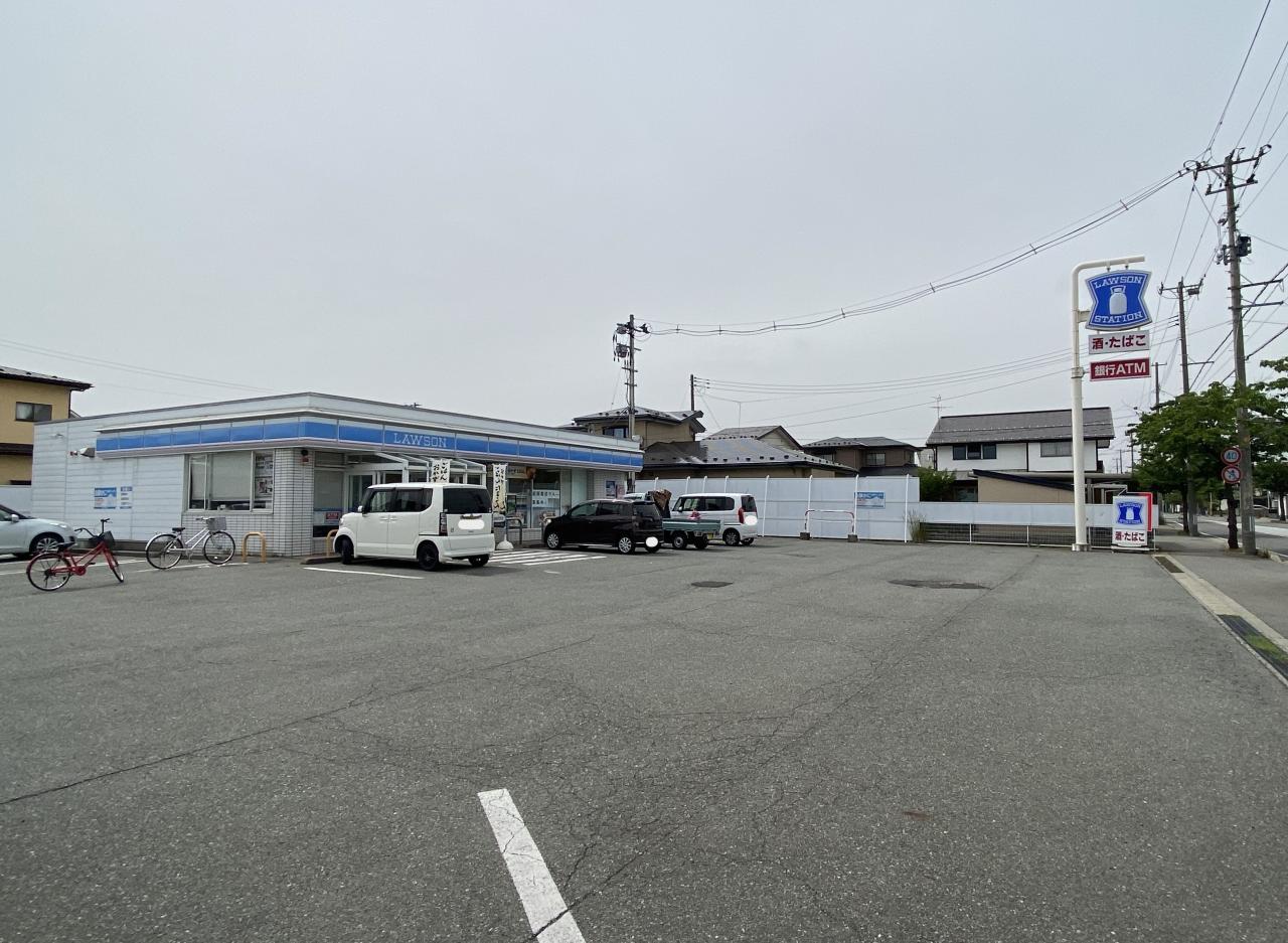 ローソン 秋田自衛隊通店