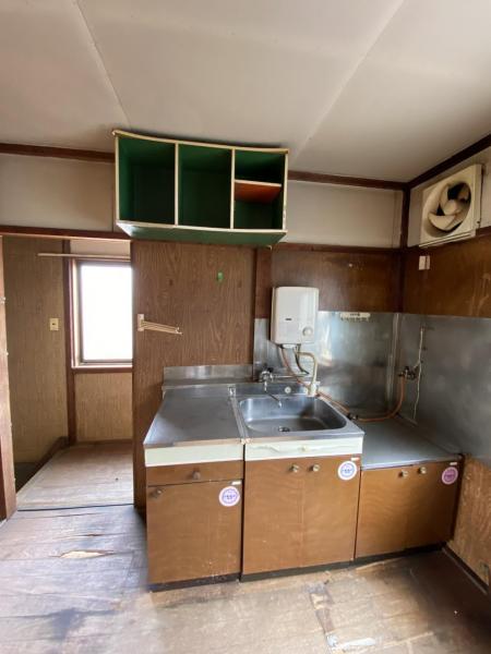 店舗付住宅 能代市出戸本町 JR五能線能代駅 158万円