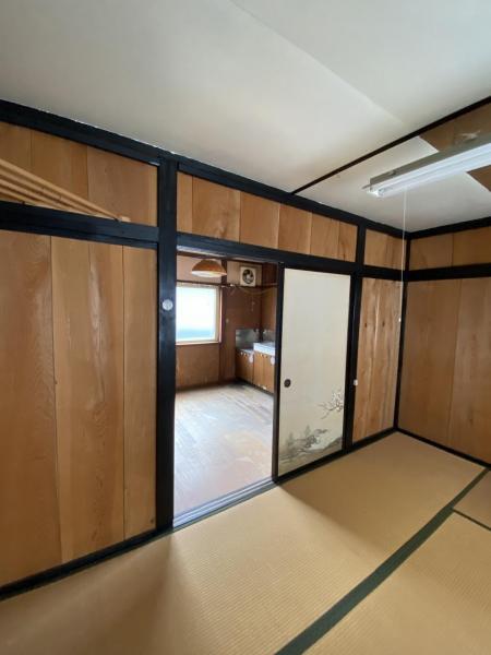 店舗付住宅 能代市出戸本町 JR五能線能代駅 158万円