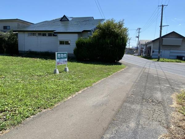 1742能代市元町 前面道路含む現地写真 