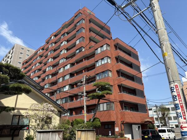 中古マンション 秋田市中通３丁目 JR奥羽本線秋田駅 1,400万円