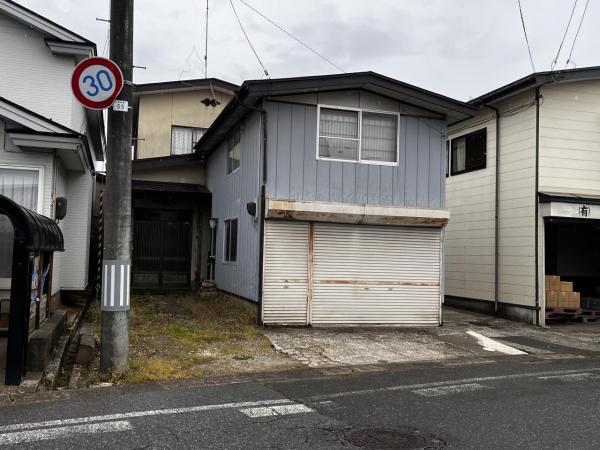 中古戸建 山本郡三種町森岳字西囲 JR奥羽本線森岳駅 138万円