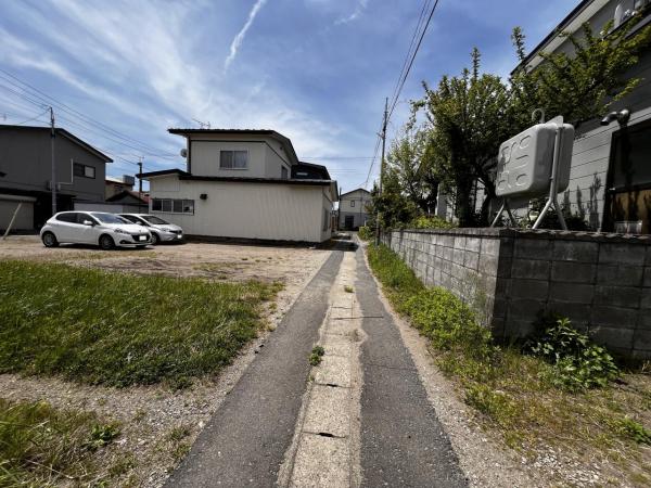 土地 能代市字藤山 JR五能線能代駅 128万円