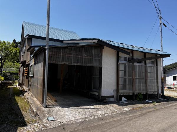 中古戸建 山本郡藤里町藤琴字藤琴 JR奥羽本線前山駅 127万円