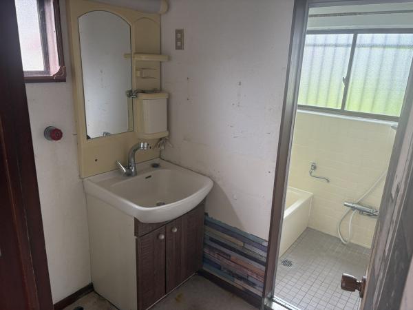 中古戸建 秋田市外旭川八幡田１丁目 JR奥羽本線泉外旭川駅 900万円