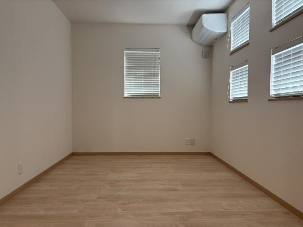 中古戸建 秋田市仁井田本町３丁目 JR羽越本線羽後牛島駅 2,400万円
