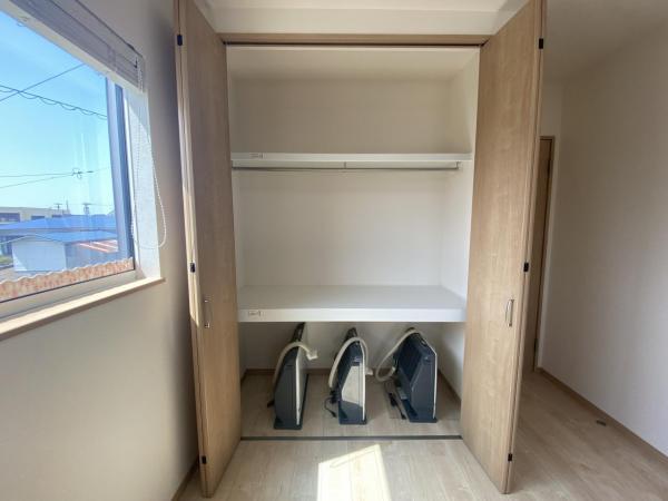 中古戸建 秋田市仁井田本町３丁目 JR羽越本線羽後牛島駅 2,390万円