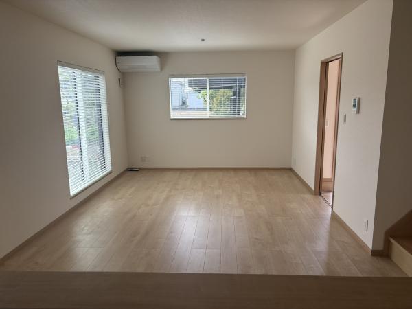 中古戸建 秋田市仁井田本町３丁目 JR羽越本線羽後牛島駅 2,400万円