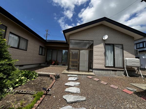 中古戸建 山本郡三種町外岡字中嶋 JR奥羽本線北金岡駅 780万円