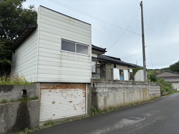 中古戸建 秋田市下浜長浜字芹沢道脇 JR羽越本線下浜駅 128万円