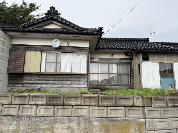 中古戸建 秋田市下浜長浜字芹沢道脇 JR羽越本線下浜駅 128万円