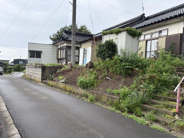 中古戸建 秋田市下浜長浜字芹沢道脇 JR羽越本線下浜駅 128万円