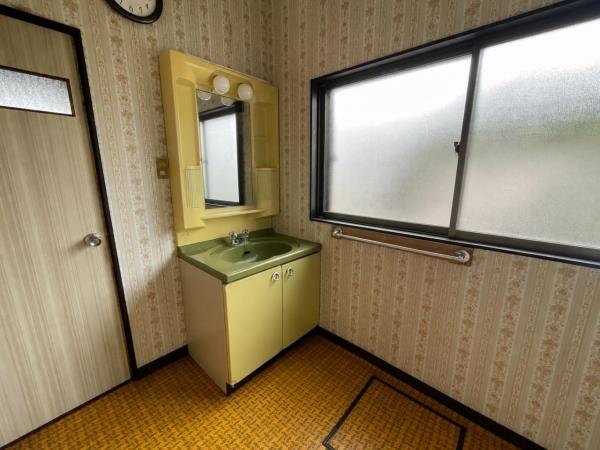 中古戸建 秋田市新屋松美ガ丘北町 JR羽越本線新屋駅 1,480万円