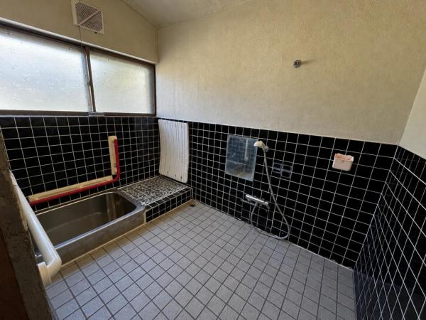 中古戸建 能代市字昇平岱 JR五能線能代駅 474万円