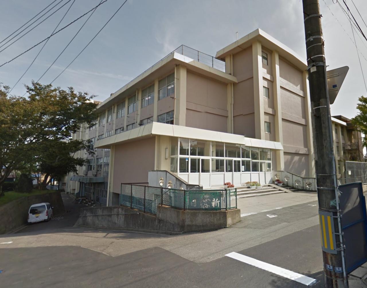 秋田市立日新小学校