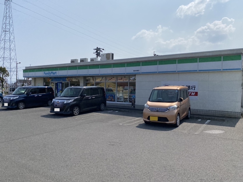 ファミリーマート 姶良池島店