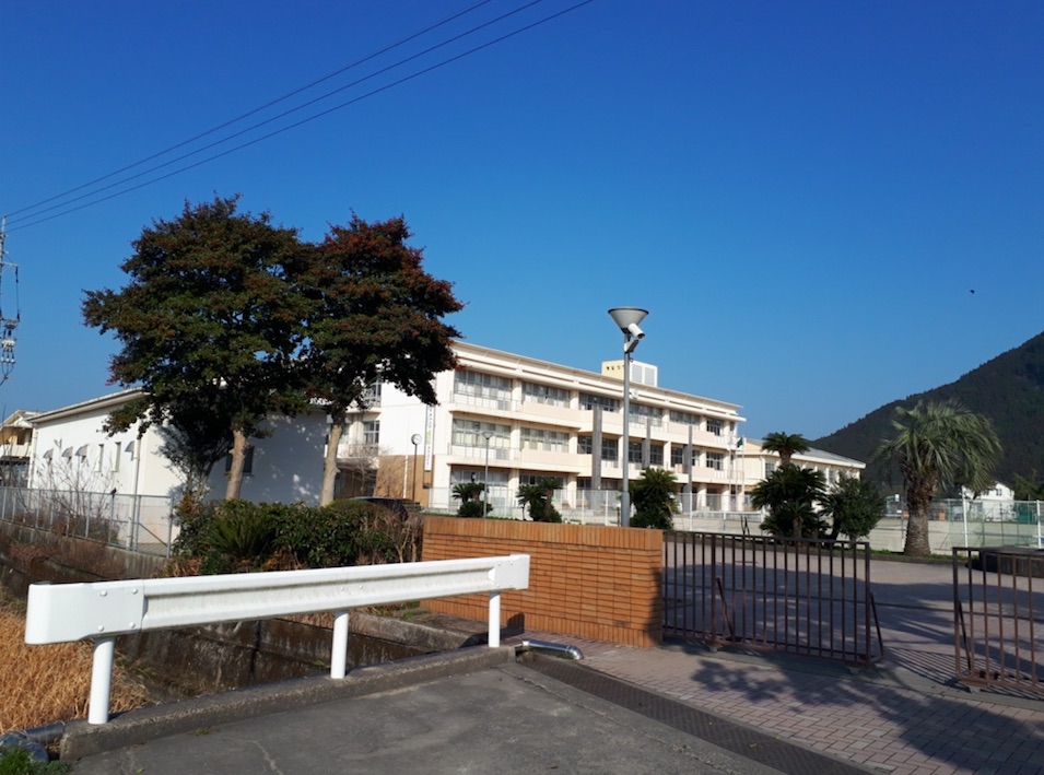霧島市立国分南中学校