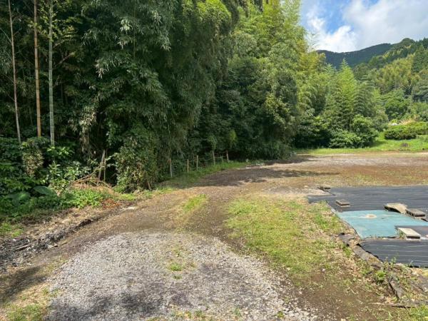 土地 姶良郡湧水町般若寺1749-2他3筆  300万円