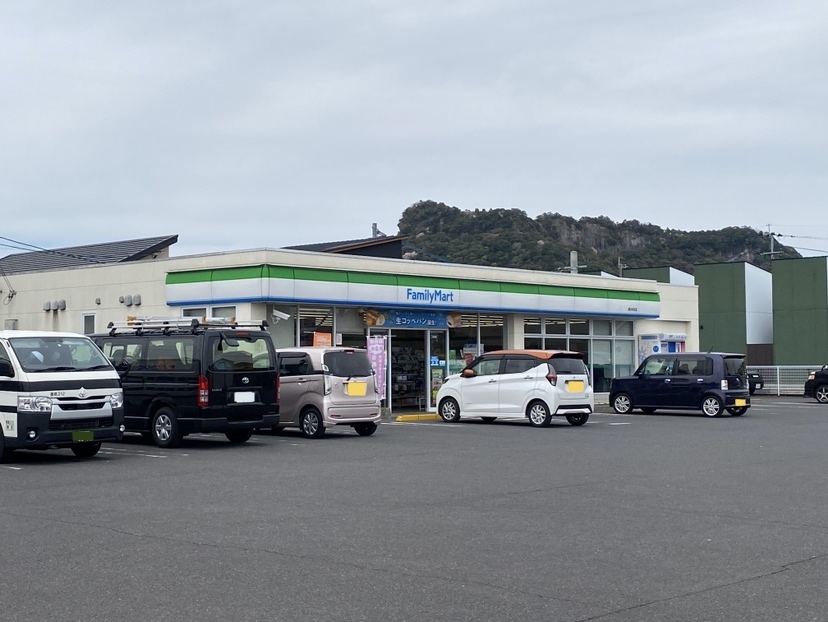 ファミリーマート 国分向花店