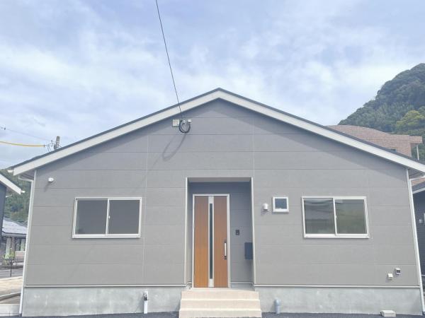 新築戸建 姶良市加治木町反土671-2　2号棟 JR日豊本線加治木駅 2,280万円