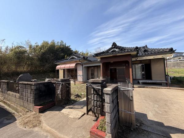 土地 姶良市平松6142-15、16 JR日豊本線重富駅 800万円