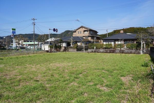 土地 霧島市隼人町松永２丁目138番 JR肥薩線日当山駅 870万円