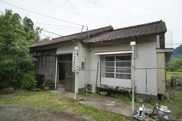 中古戸建 霧島市隼人町松永1186-1、1186-2、1190、1191 JR肥薩線日当山駅 200万円