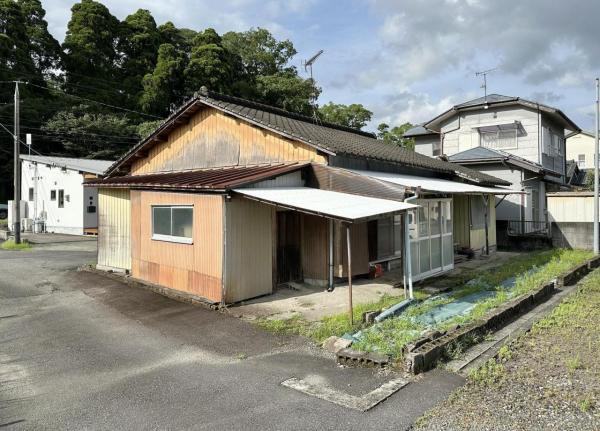 土地 霧島市隼人町神宮２丁目2135-7 JR日豊本線隼人駅 450万円