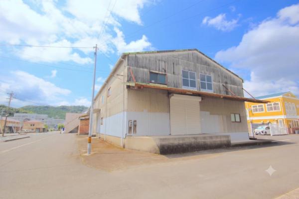 倉庫 霧島市国分名波町2482番地　他3筆 JR日豊本線国分駅 3,980万円