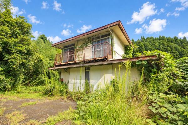 中古戸建 霧島市隼人町内山田1238番 JR日豊本線隼人駅 150万円