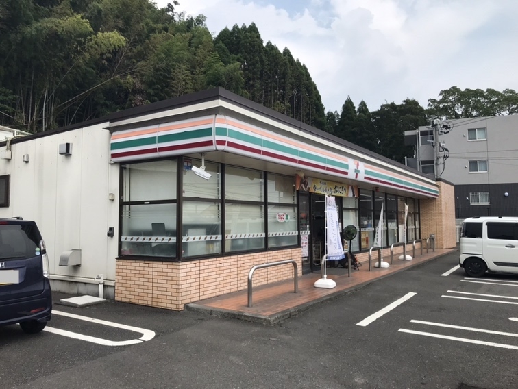 セブン-イレブン 隼人小田店