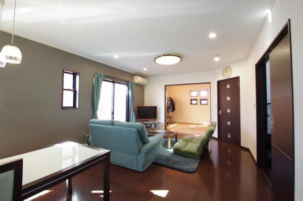 富士宮市小泉中古住宅 リビングダイニング