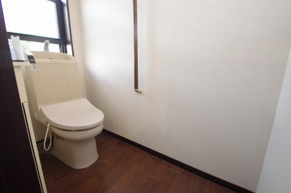 富士宮市小泉中古住宅 トイレ 
